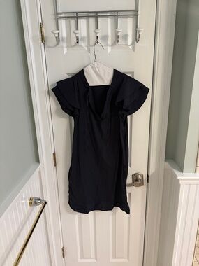 Vineyard Vines Black performance Sleeve Dress size small